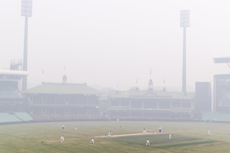 Smog engulfs Sheffield match at Sydney Cricket Ground | Twitter