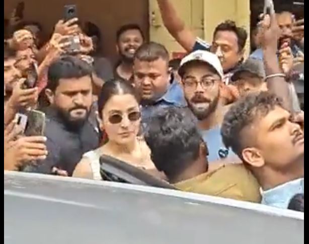 Virat Kohli said no to a fan for a selfie | Twitter