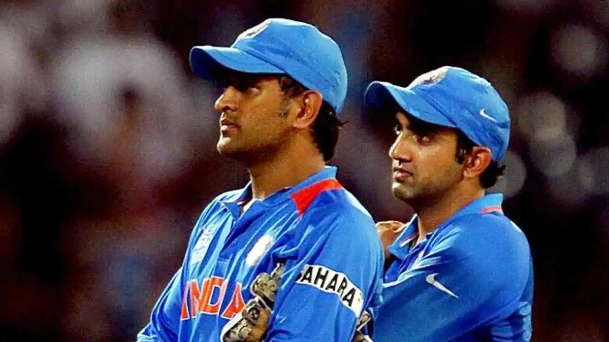 Gambhir's new Facebook cover picture on Dhoni's birthday upsets fans