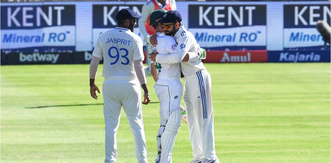 Virat Kohli hugged Dean Elgar as he walked off the cricket field as a batter for the final time | X