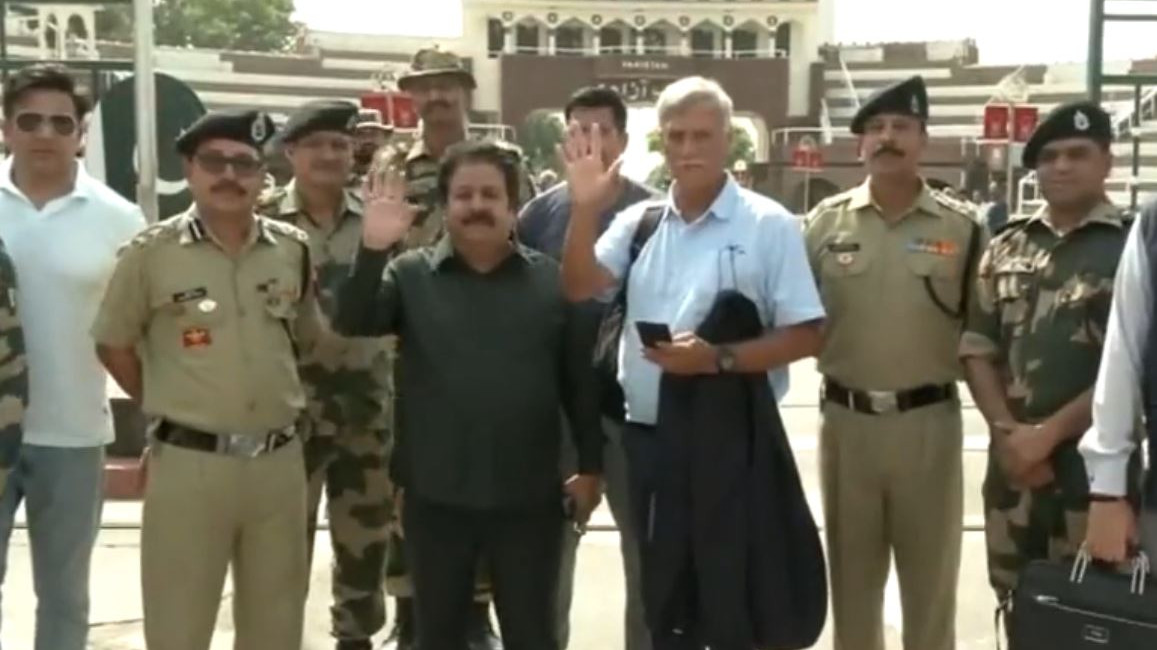 Asia Cup 2023: WATCH- ‘Visit purely for cricket’- Roger Binny and Rajiv Shukla enter Pakistan via Wagah Border