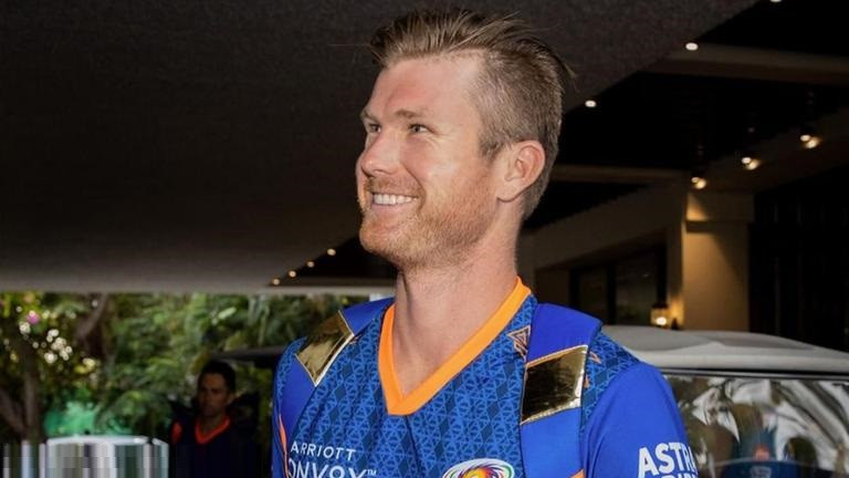 Jimmy Neesham clarifies after Pakistan fan slams him for picking IPL for money over national duty