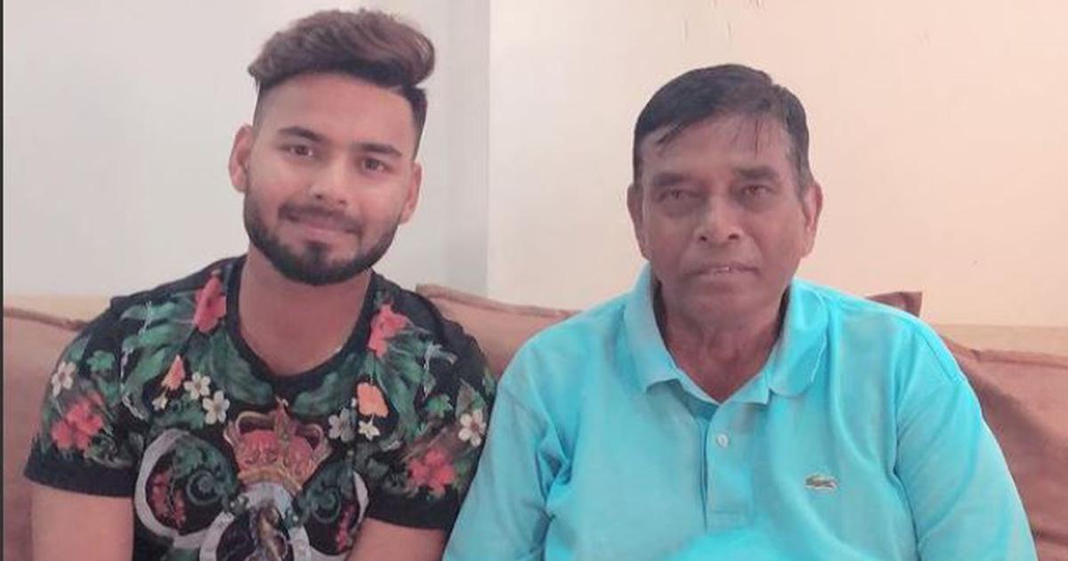Rishabh Pant with his late coach Tarak Sinha | Twitter