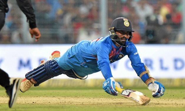 Dinesh Karthik hit three boundaries and a six in his match-winning knock of 34-ball 31 runs |  AFP