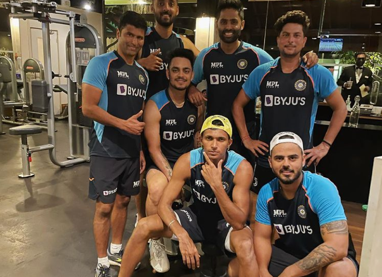Nitish Rana with his teammates | Instagram