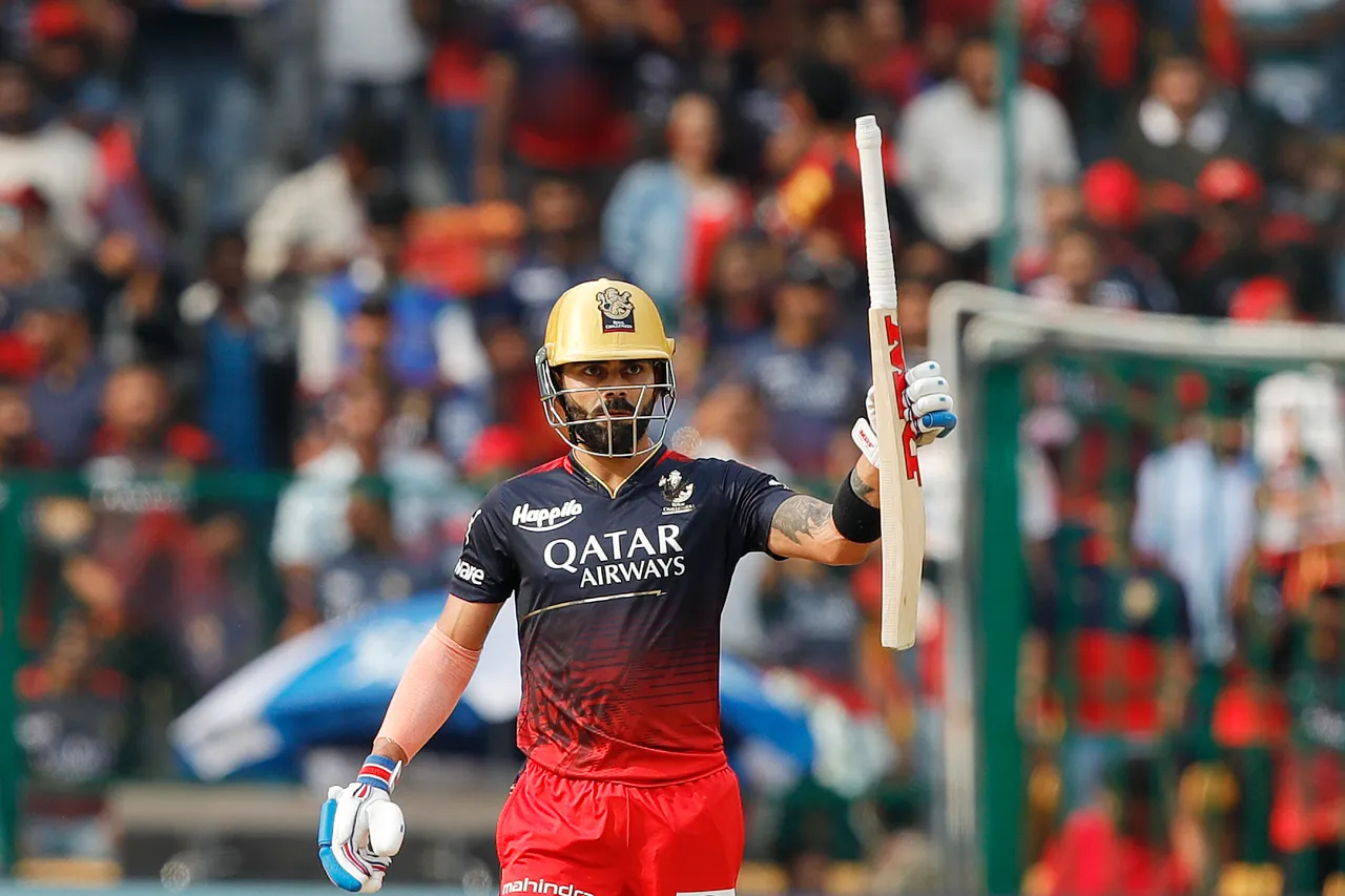 IPL 2023: WATCH- Virat Kohli aggressively thumps his chest in ...