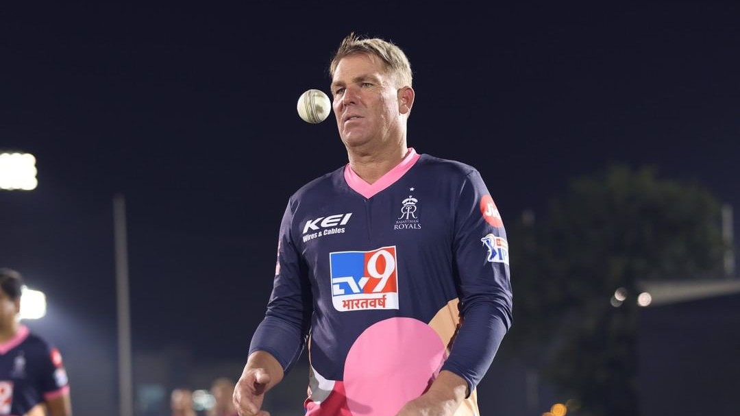 IPL 2020: Shane Warne picks the four teams in playoffs; names the one to top the points table