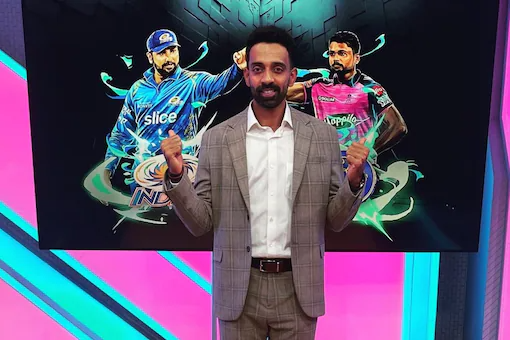 Dhawal Kulkarni was a member of the commentary team in the IPL 15| Twitter