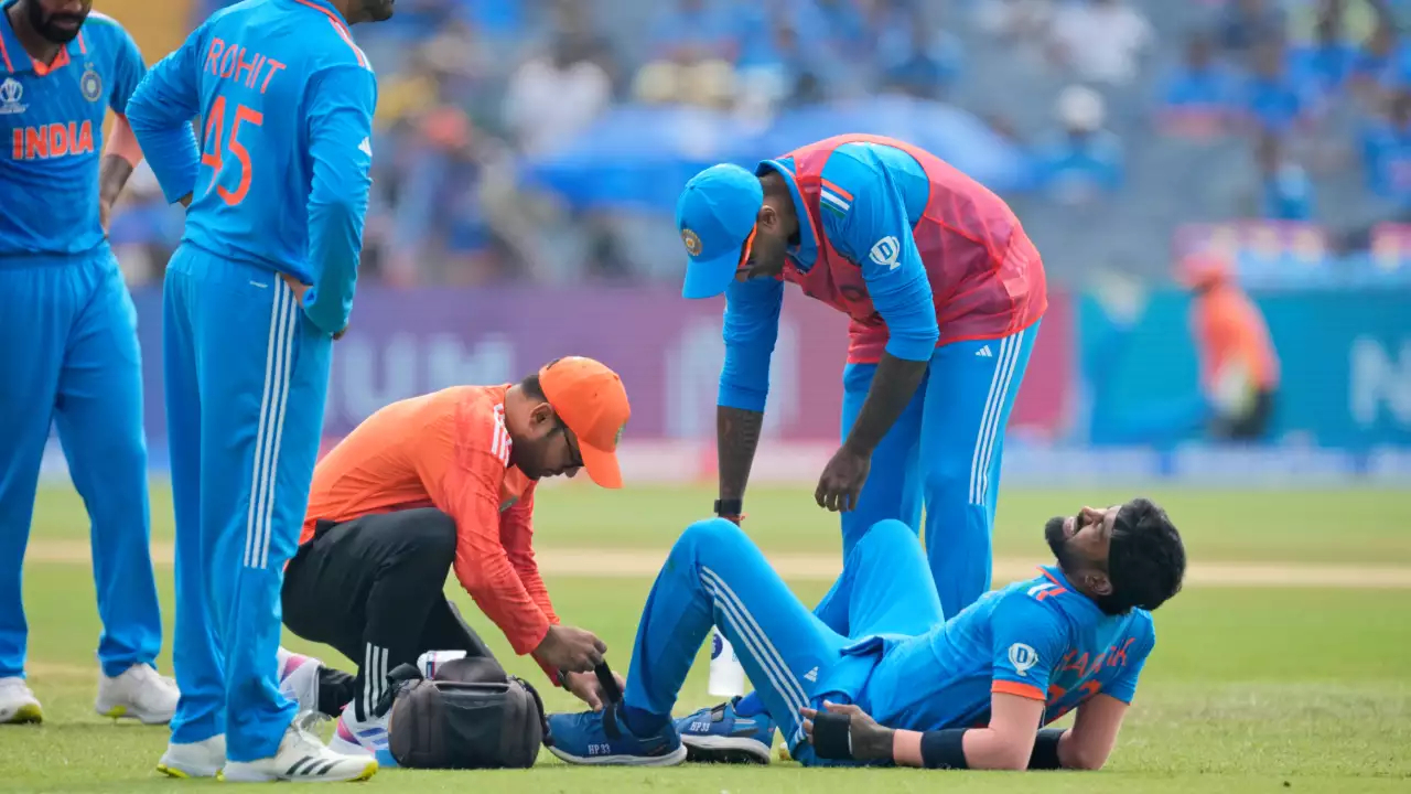 Hardik Pandya twisted his left ankle during Bangladesh match in Pune | BCCI