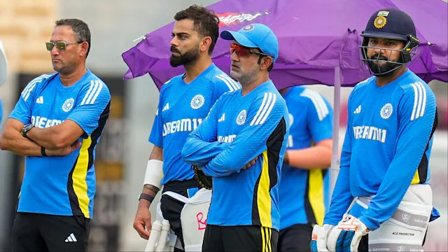 Virat Kohli opposed the new BCCI family rule, while Gambhir supports | X