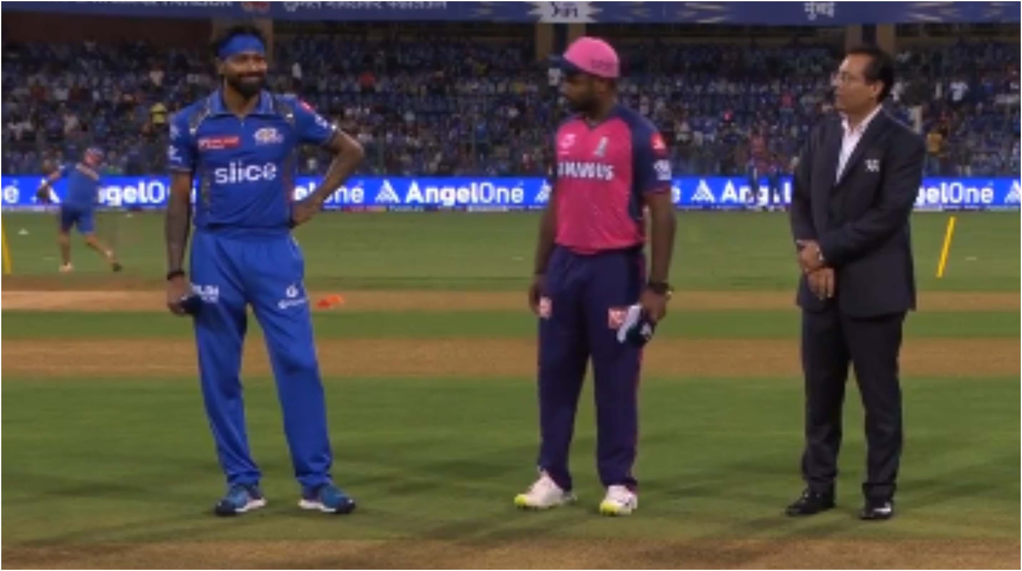 Hardik Pandya was booed by the fans at the Wankhede Stadium | IPL