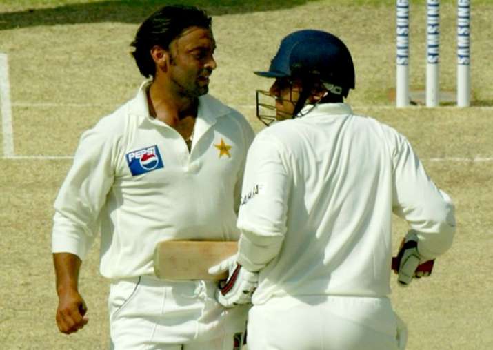 Shoaib Akhtar and Virender Sehwag | AFP