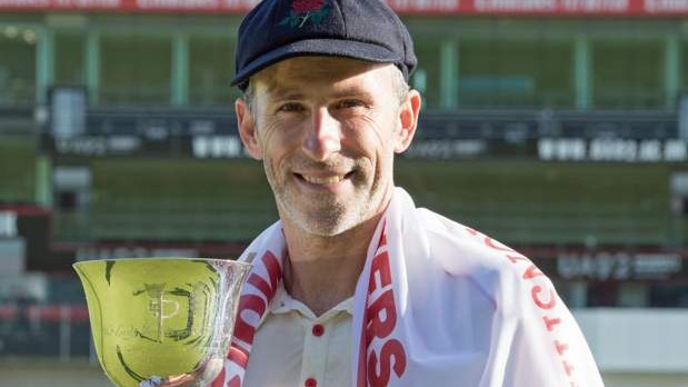 Graham Onions announces retirement from professional cricket