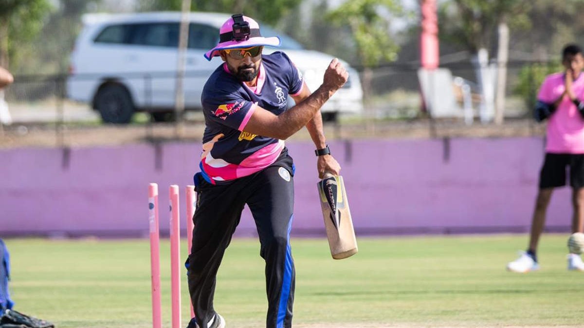 IPL 2020: Rajasthan Royals fielding coach Dishant Yagnik tests positive for COVID-19