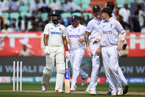 Shreyas Iyer fell to a nothing shot to Tom Hartley for 27 runs | Getty