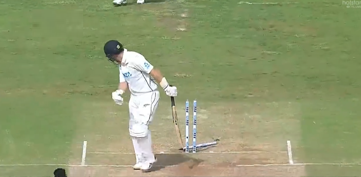 Mohammed Siraj castled Ross Taylor | Screengrab