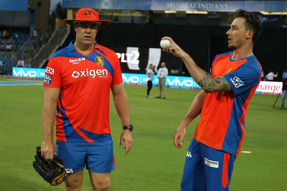 Heath Streak as the coach of Gujarat Lions in IPL | X