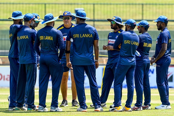 Arthur with Lankan players | Getty Images