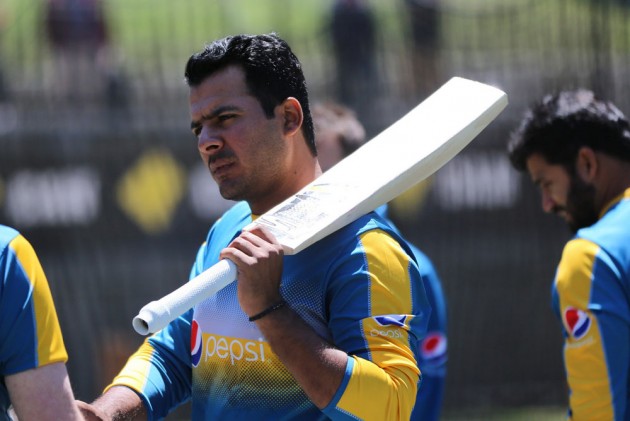 Sharjeel Khan working on his fitness on the sidelines | AFP