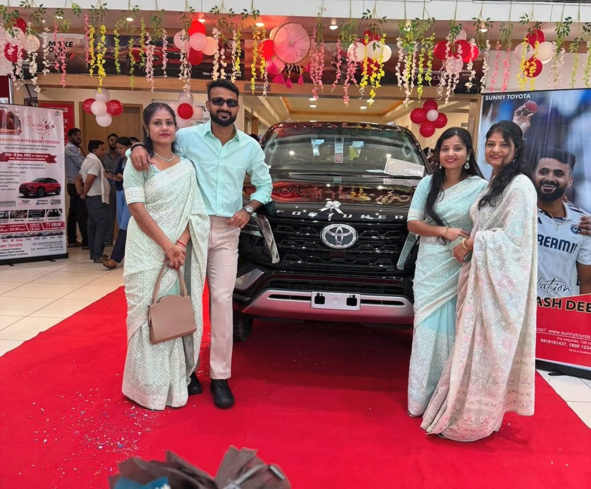 Akash Deep and family with his new car | Instagram
