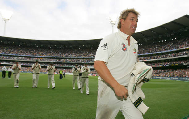 Shane Warne took 96 wickets at an average of 22.02 in 15 Tests in calendar year 2005. (photo - Getty) 