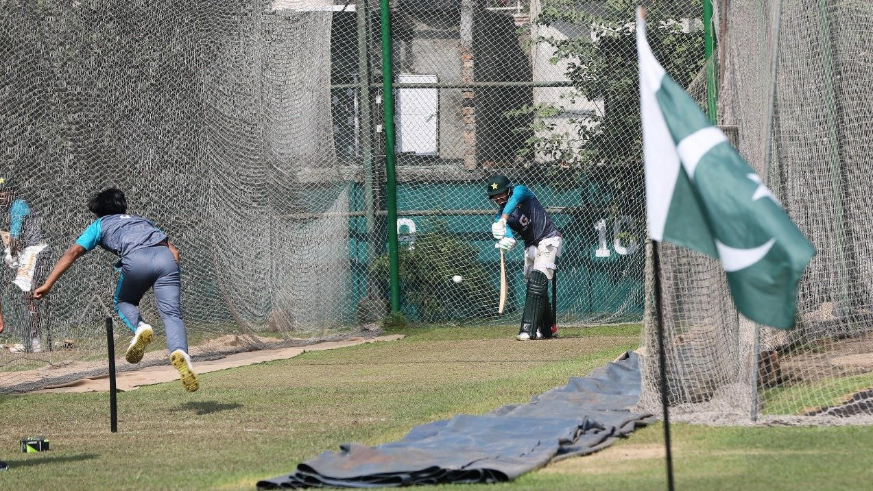 BAN v PAK 2021: Bangladesh fans unhappy with Pakistan team carrying national flag during practice