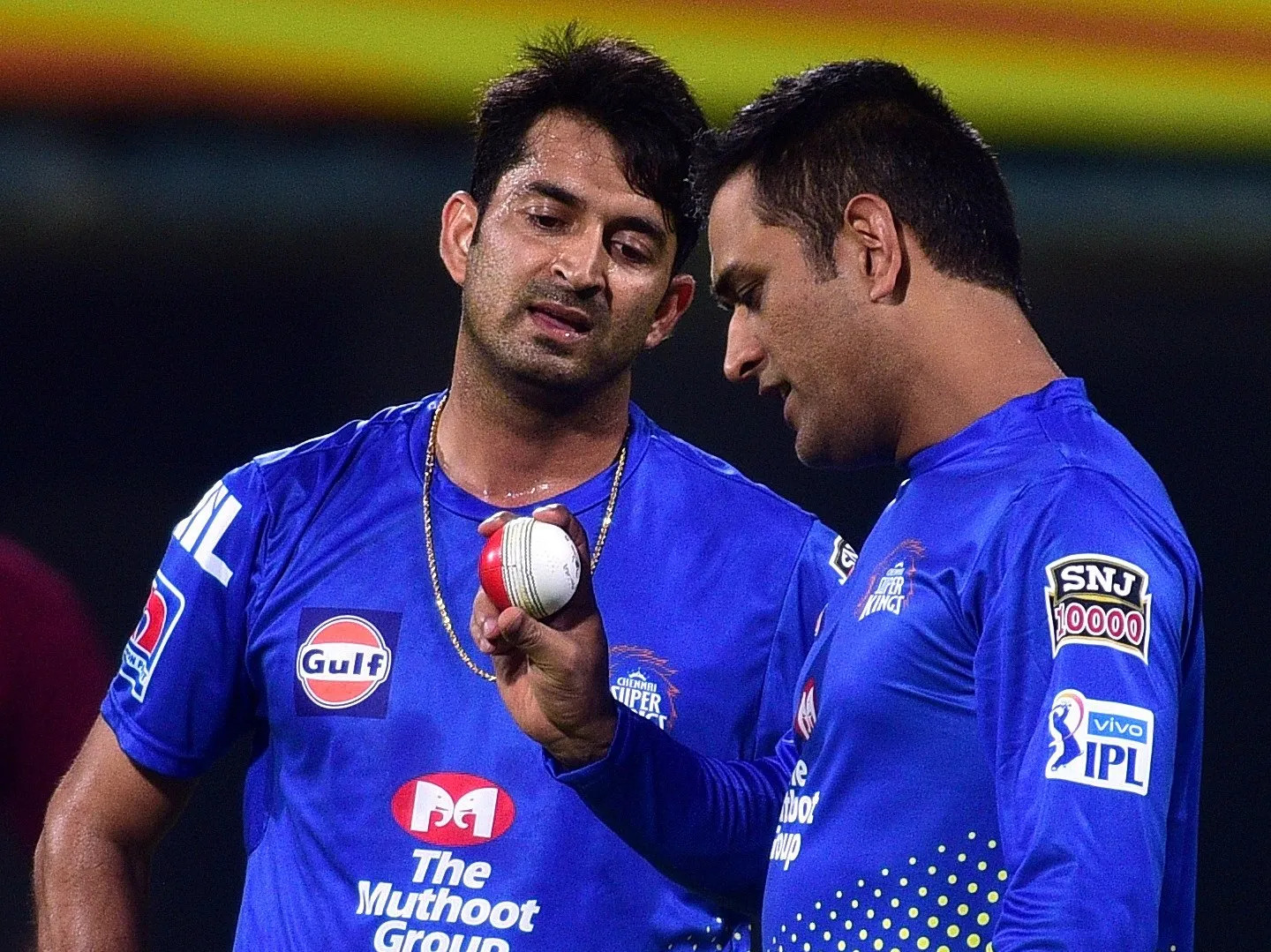 Mohit Sharma and MS Dhoni | CSK X