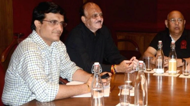 Ganguly with Khanna and Amitabh Choudhary | IANS