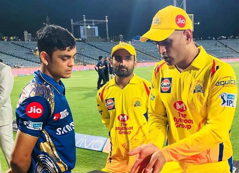 MS Dhoni and Ishan Kishan during IPL | MI Twitter