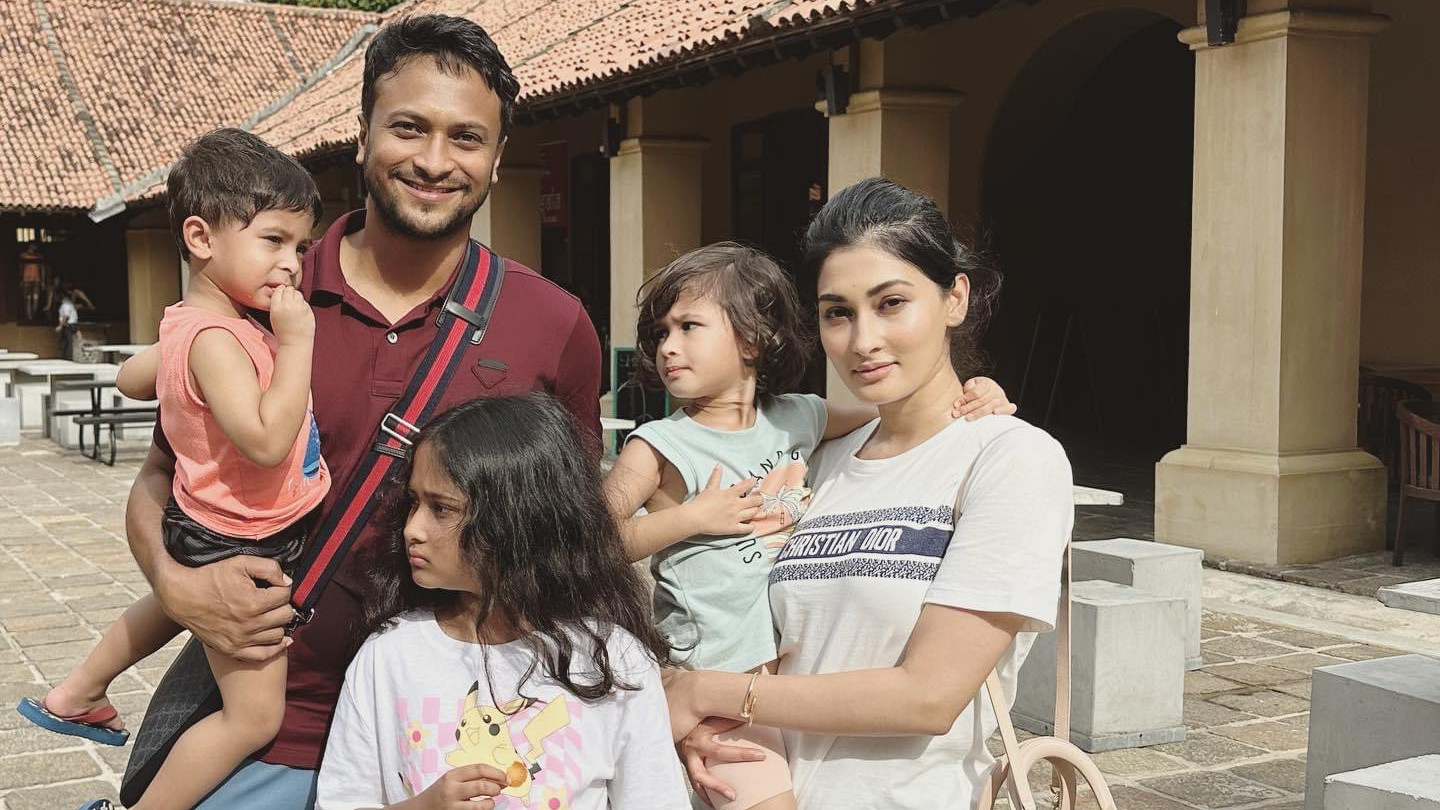 “He is a great husband and a father”- Shakib al Hasan’s wife Umme Ahmed Shishir quashes her husband’s cheating rumors