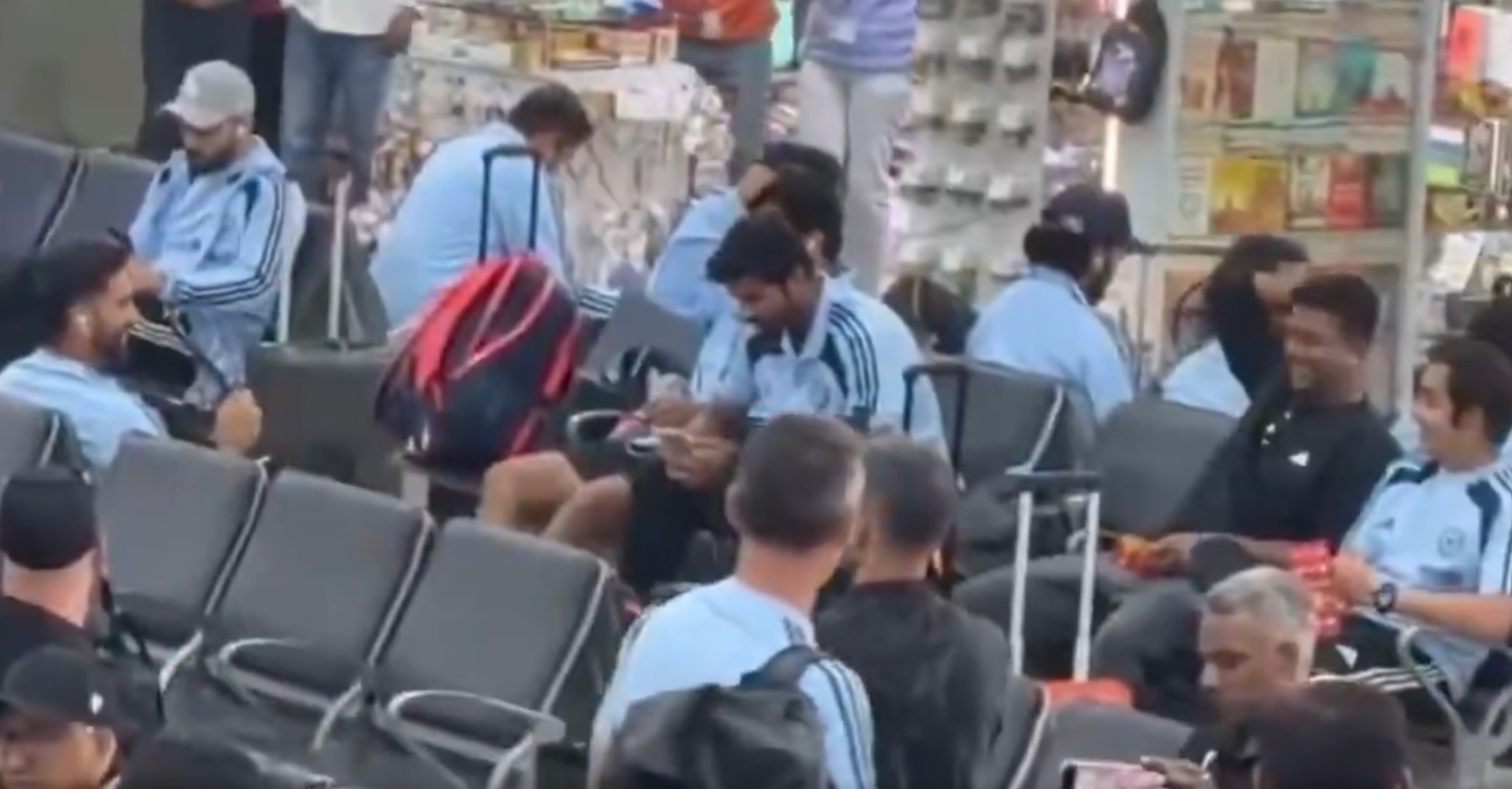 Rohit Sharma in jovial convo with Ojha and Gambhir | X