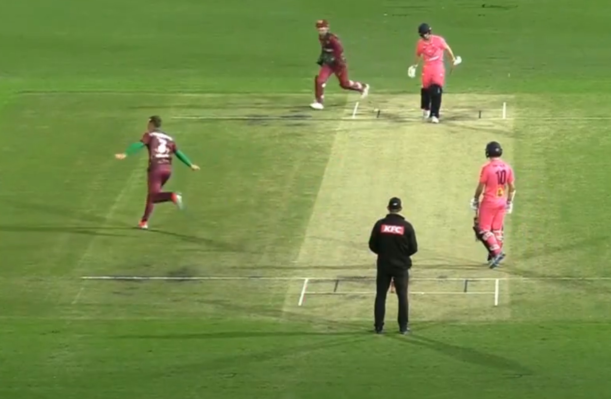 Marnus Labuschagne celebrates his hat-trick | 7Cricket X