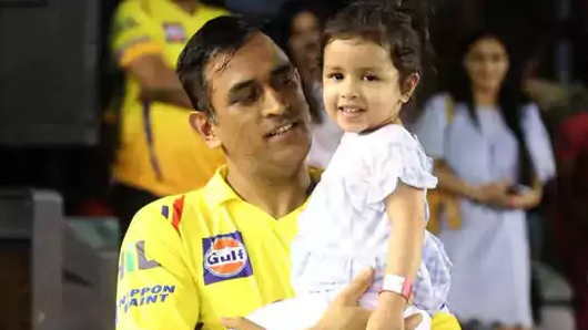 Watch The Father Daughter Duo Of Ms Dhoni And Ziva Make The Crowd Go Crazy 1169