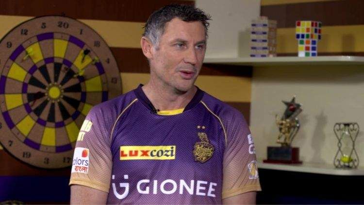 David Hussey shares a photo with Brendon McCullum from KKR days; says he&#39;s excited for IPL 2020