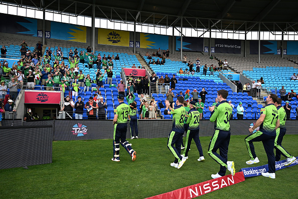 Ireland team thanks the Irish fans after qualifying for the Super 12s | Getty