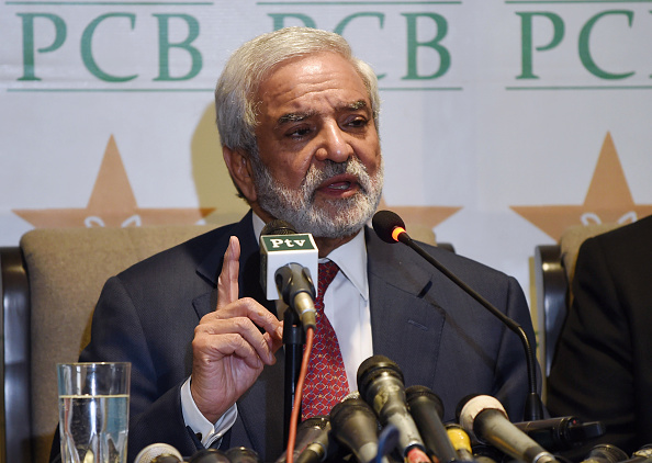 PCB chairman Ehsan Mani is trying his best to persuade the Australians to play in Pakistan | Getty