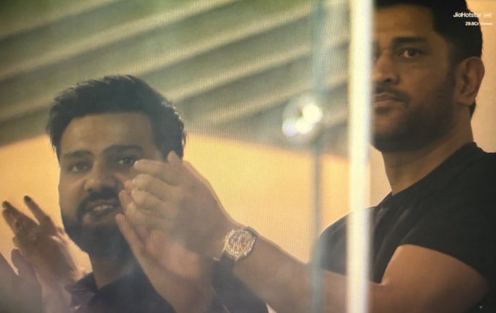 Rohit Sharma and MS Dhoni watching Indian innings | X