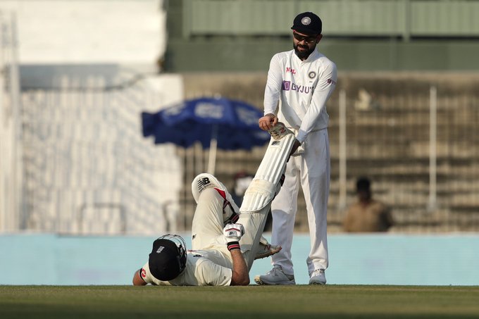 Virat Kohli helping Joe Root with his cramping leg | BCCI