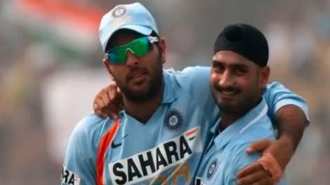 Yuvraj Singh and Harbhajan Singh reminisce old days when they fought for the same phone