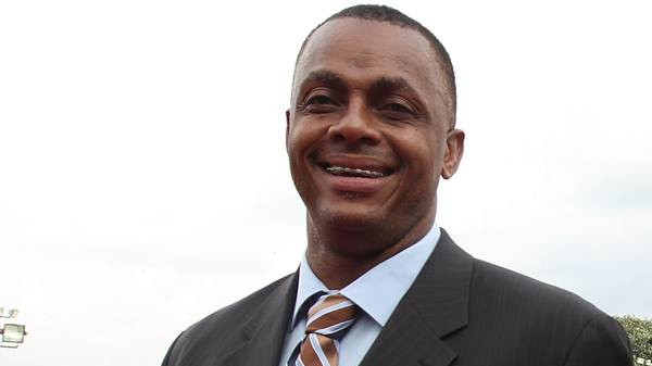 Courtney Walsh appointed head coach of West Indies women's team