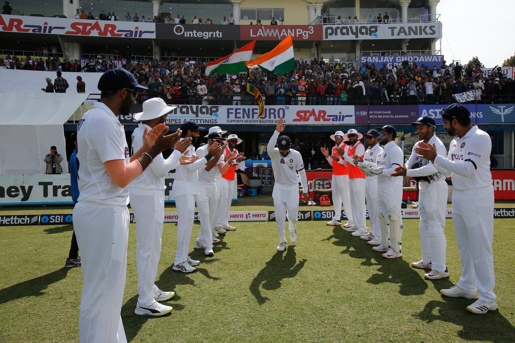 Virat Kohli receives guard of honour | BCCI 