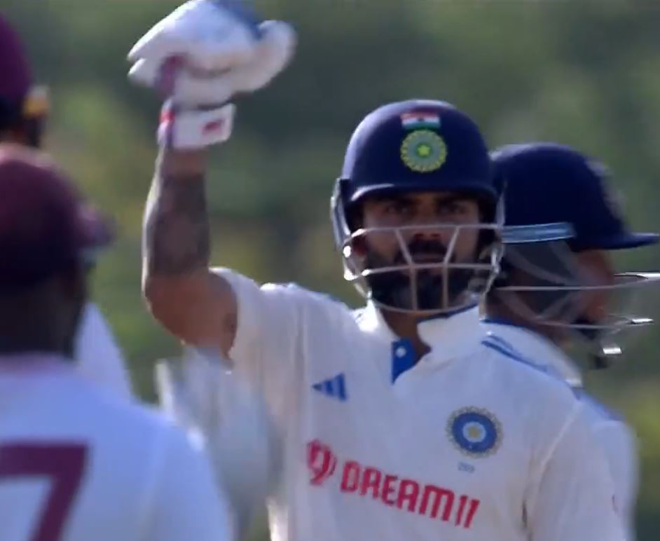 Kohli celebrated after hitting his first boundary on his 81st ball | FanCode Twitter